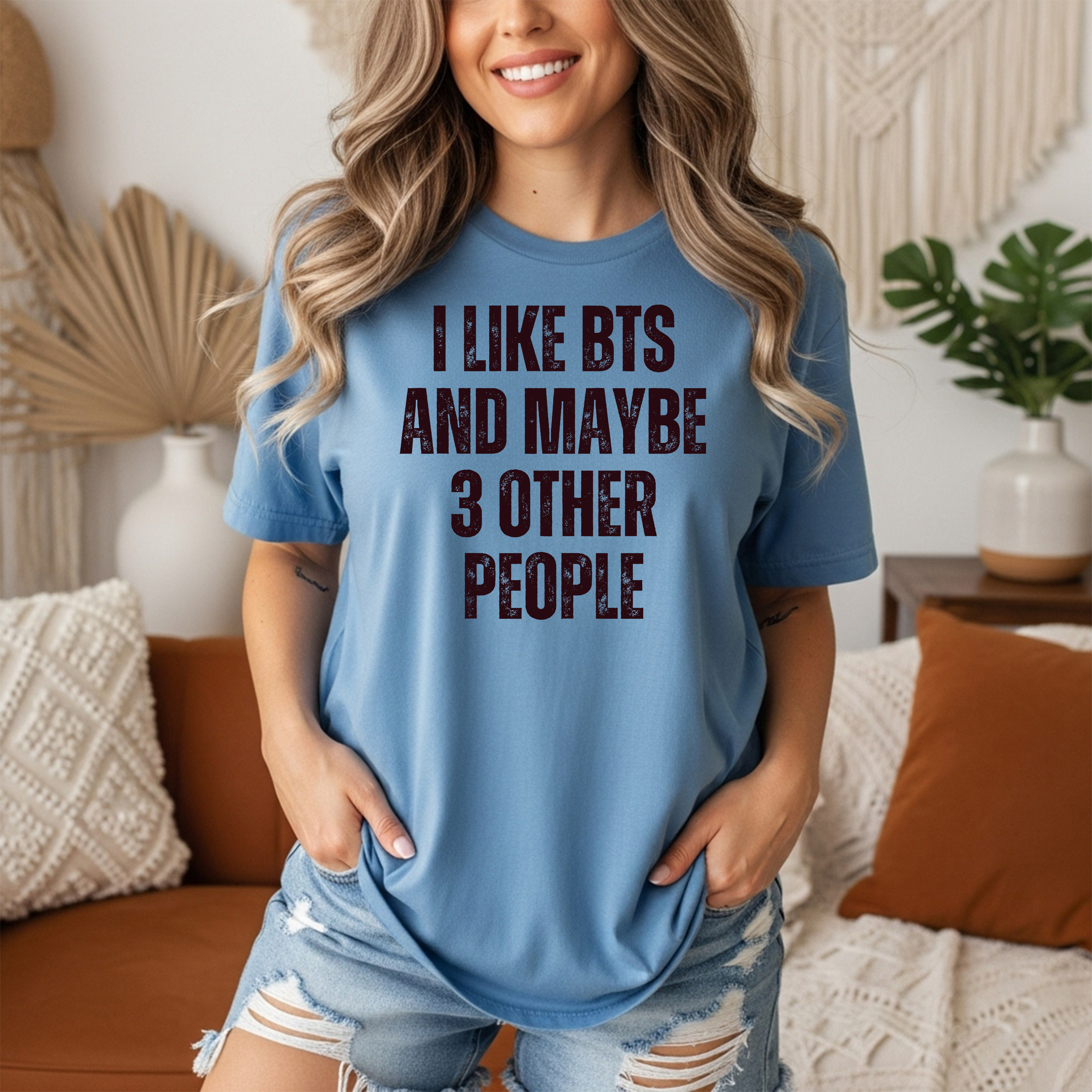 I Like BTS and Maybe 3 Other People - Funny BTS Fan T-Shirt – ARMY Gift Tee