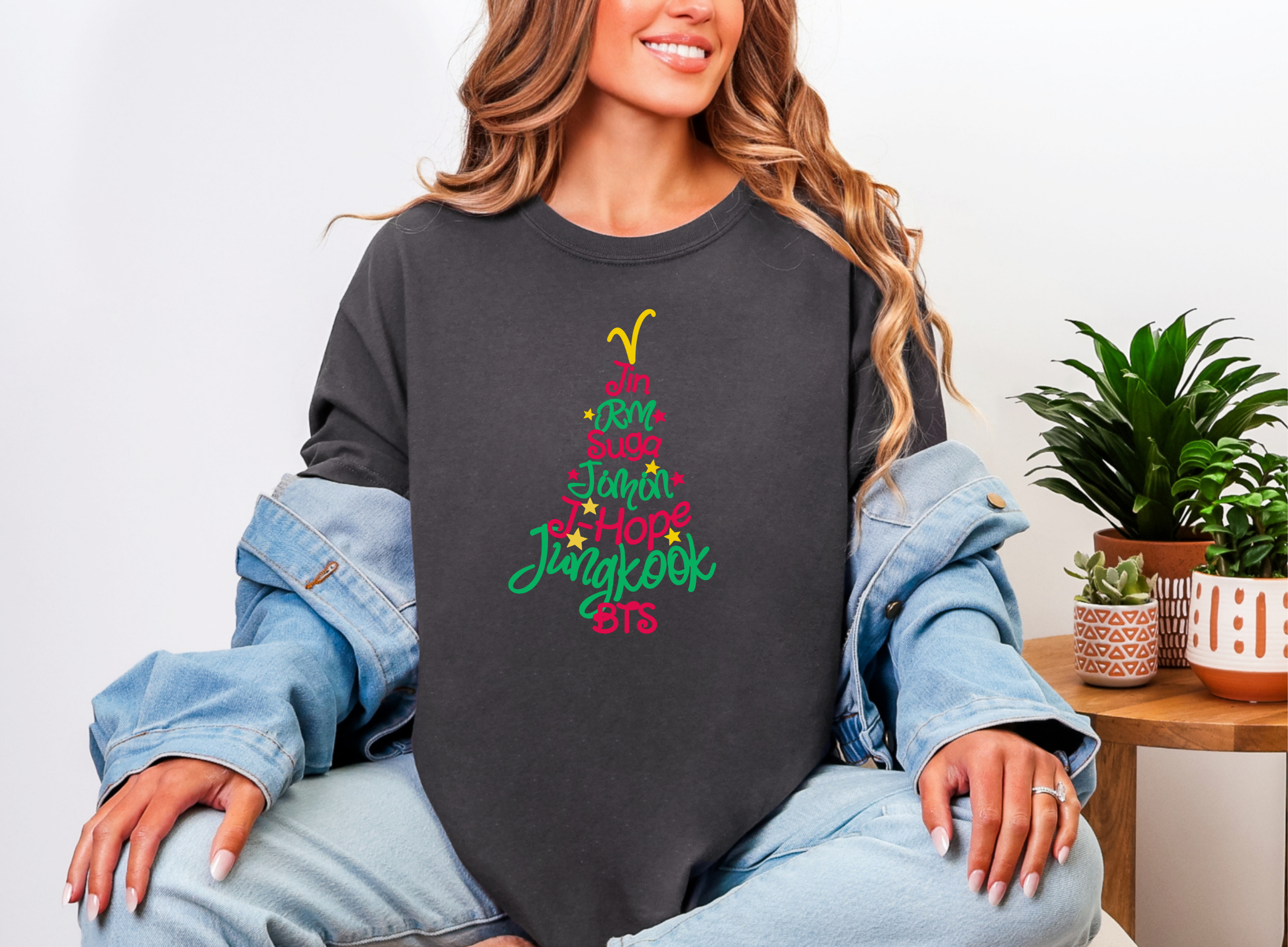 Christmas Tree BTS Names Tee-Shirt