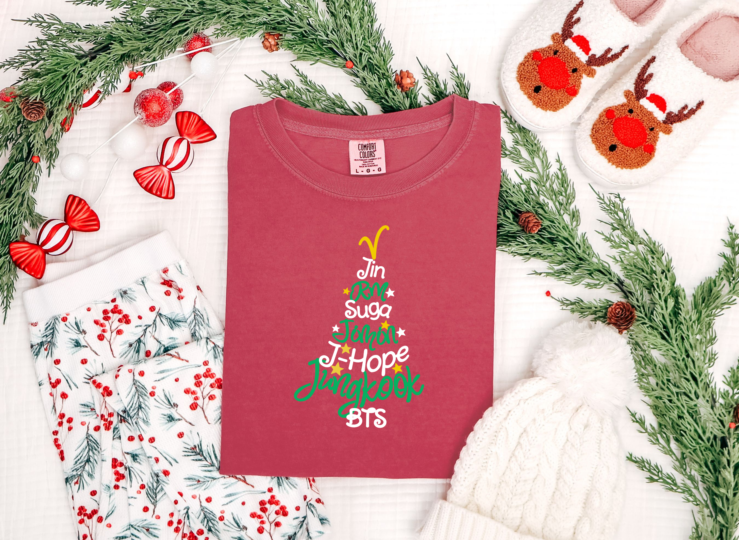 Christmas Tree BTS Names Tee-Shirt