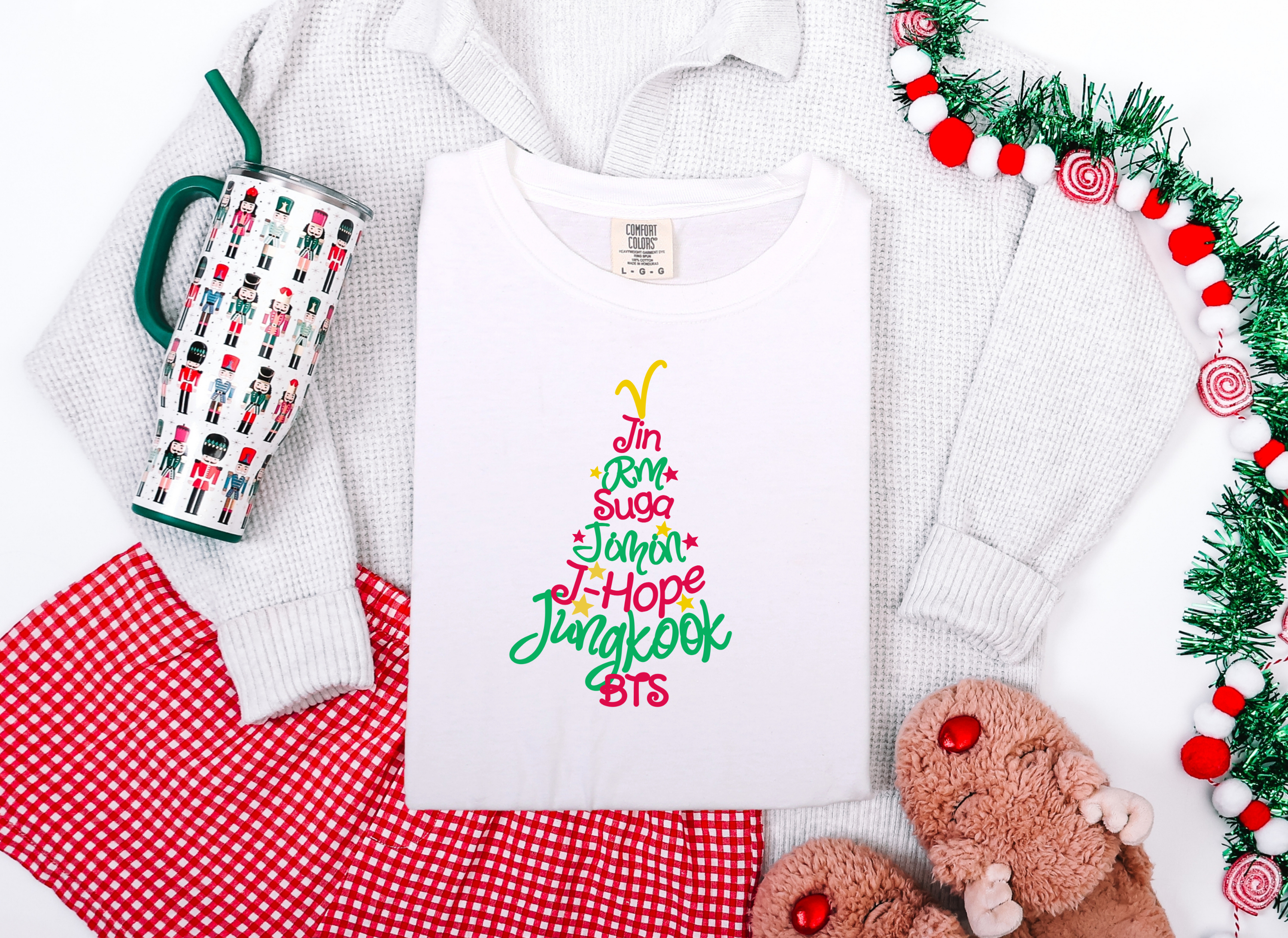 Christmas Tree BTS Names Tee-Shirt