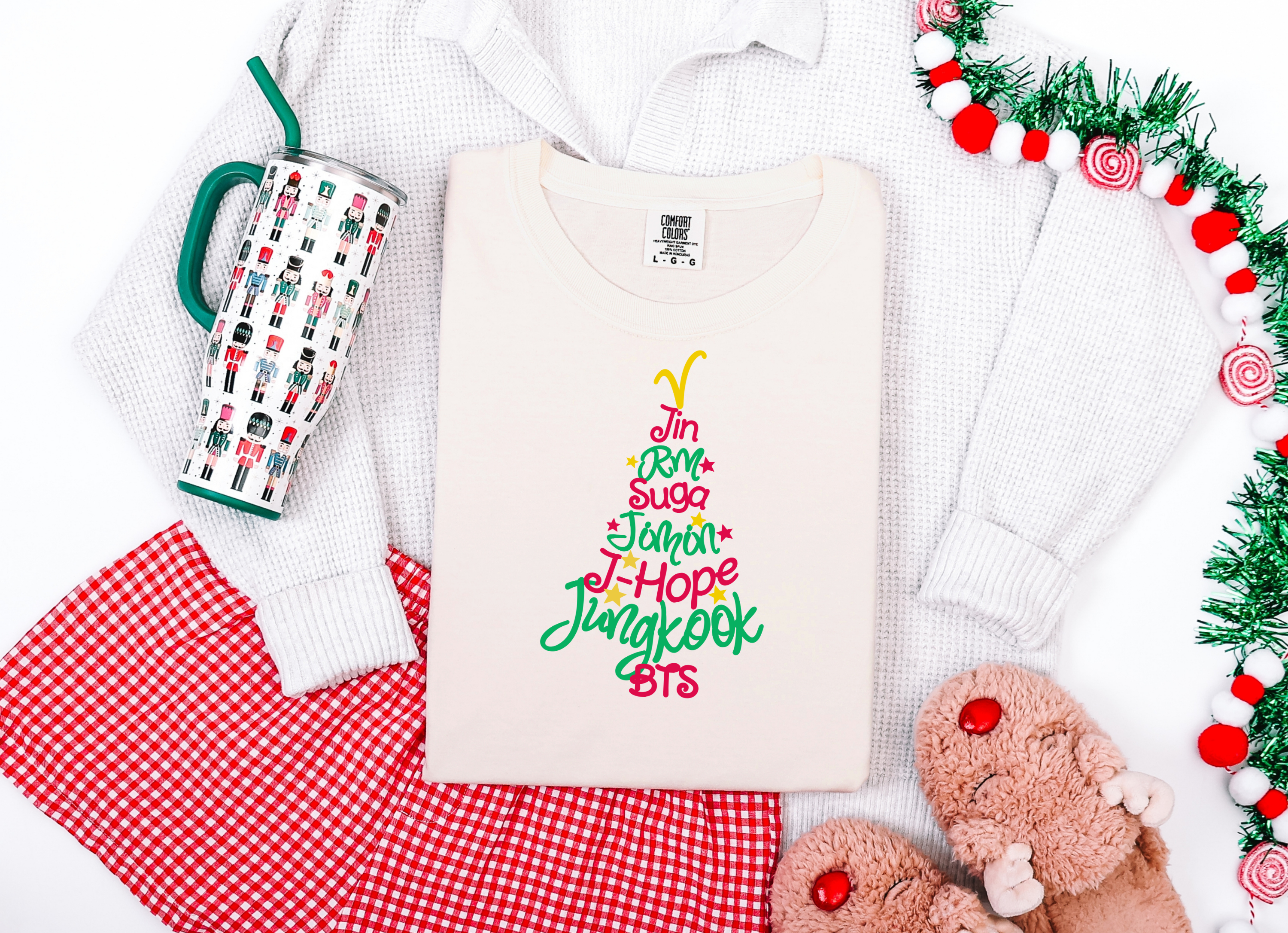 Christmas Tree BTS Names Tee-Shirt