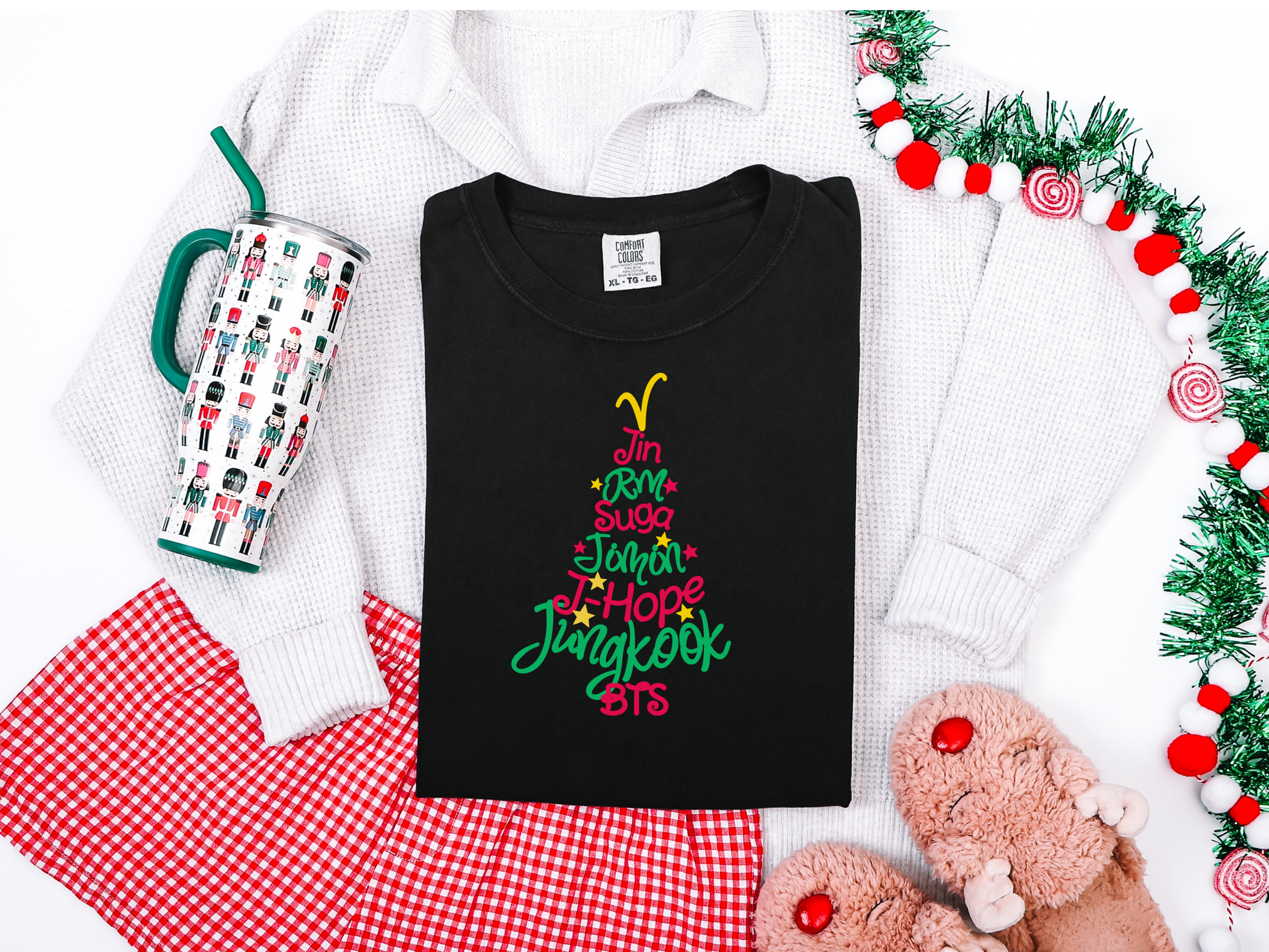 Christmas Tree BTS Names Tee-Shirt