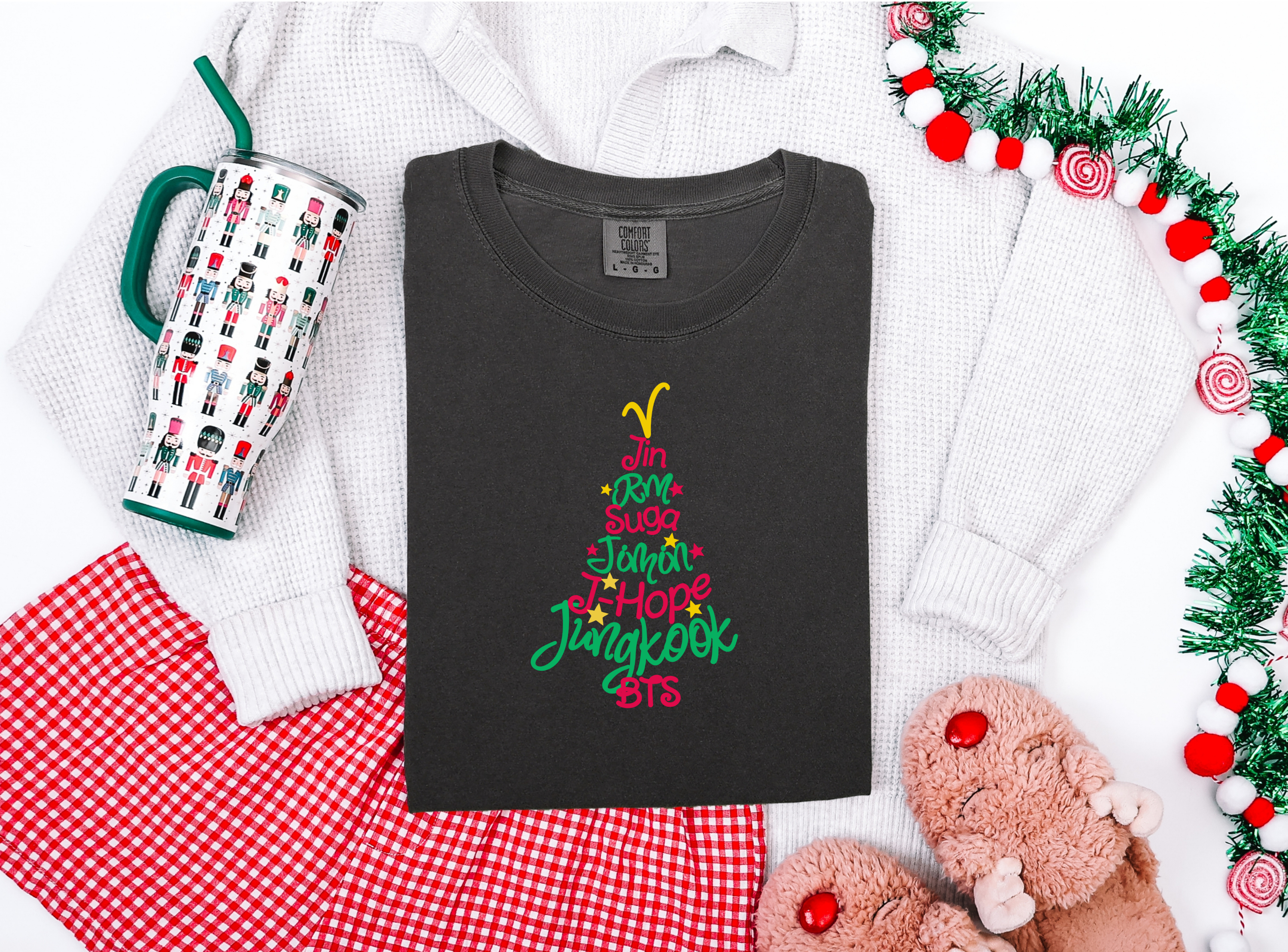 Christmas Tree BTS Names Tee-Shirt